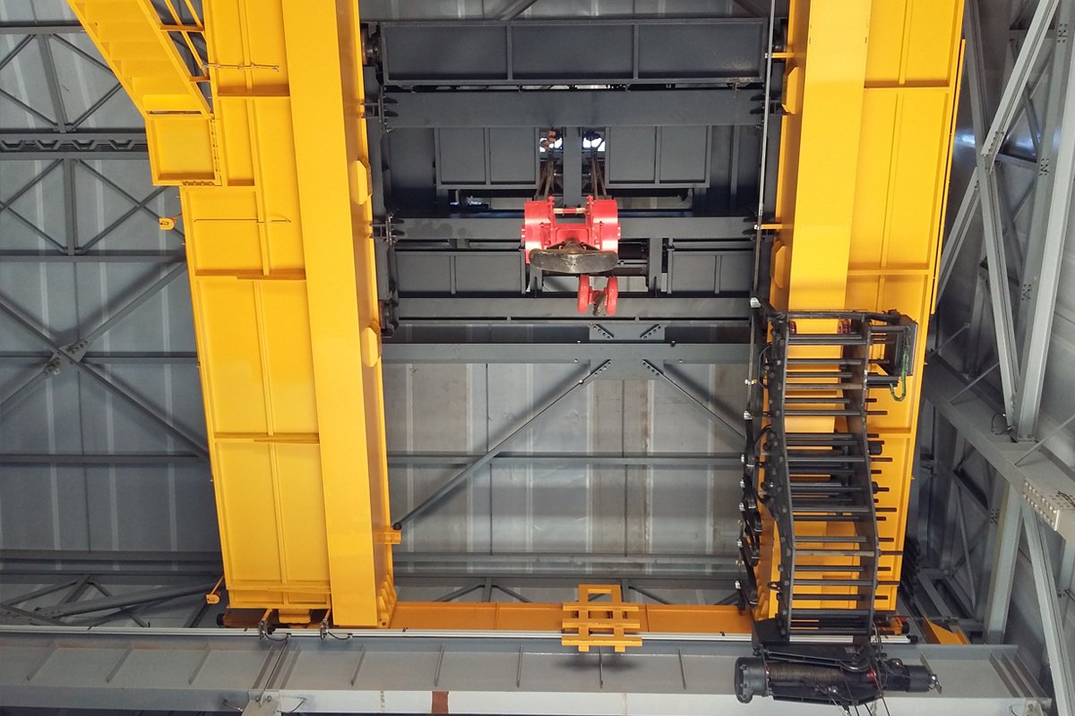 Industrial cranes for thermal power plants