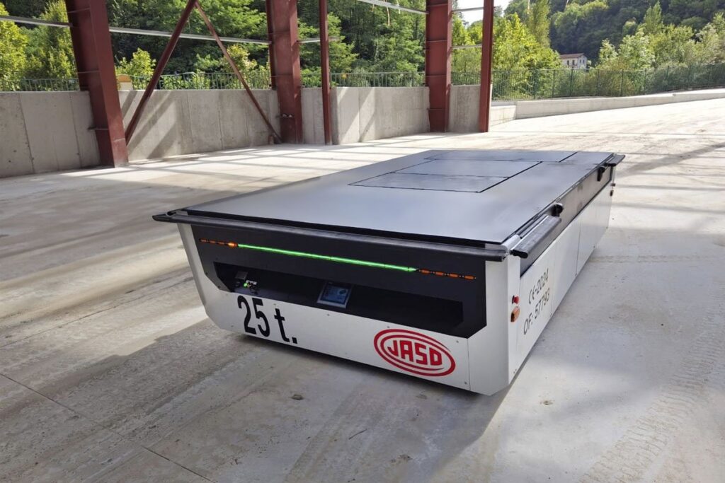 FAM-MA AUTOMOTIVE S.A. optimiza su logística en Argentina con un carretón autónomo de GRUAPA-JASO Industrial Cranes