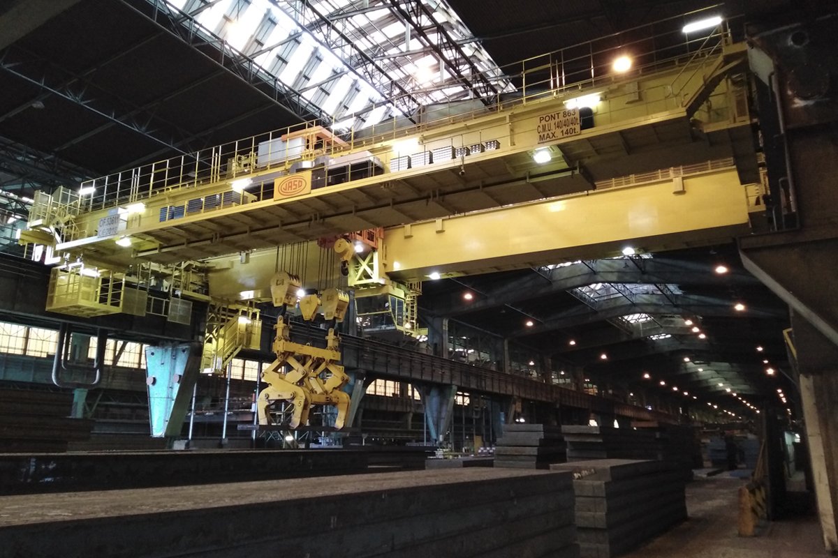 Grue de manutention de brames pour ArcelorMittal Atlantique et Lorraine