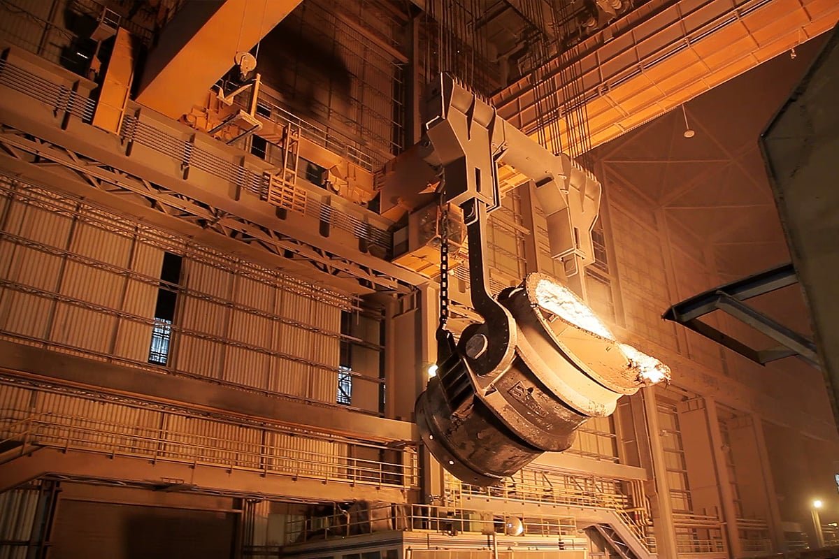 Las mejores grúas para el sector siderúrgico