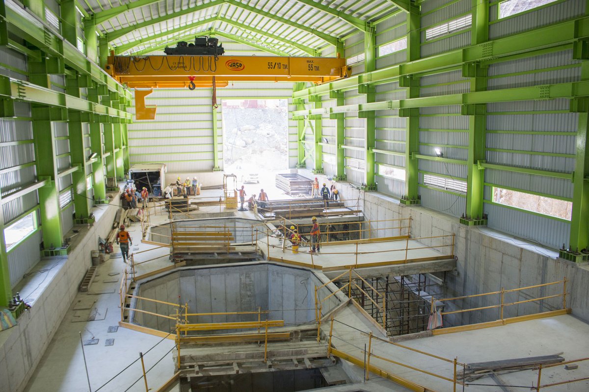 3 grúas puente para hidroeléctricas en Guatemala