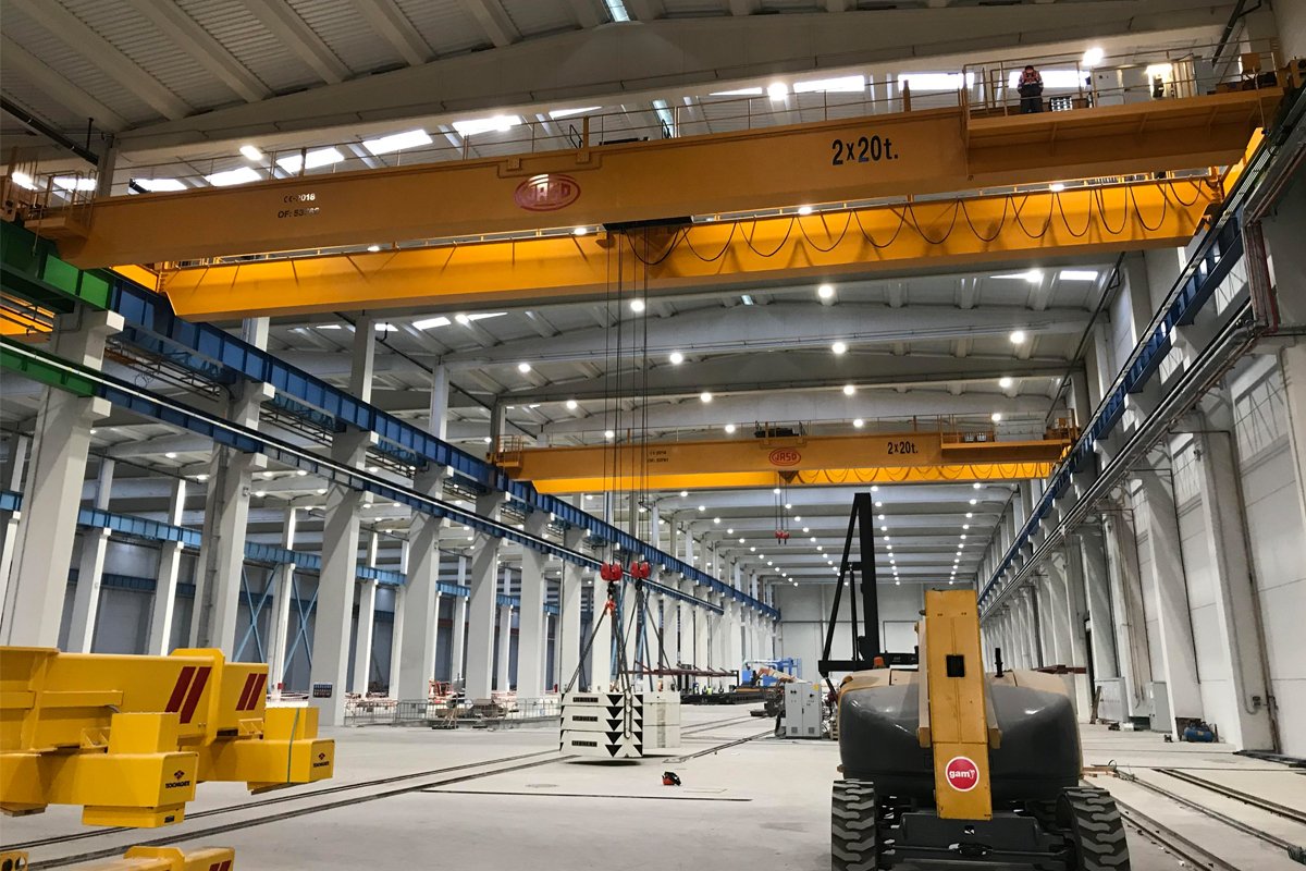 21 grúas JASO ayudarán a fabricar torres eólicas marinas