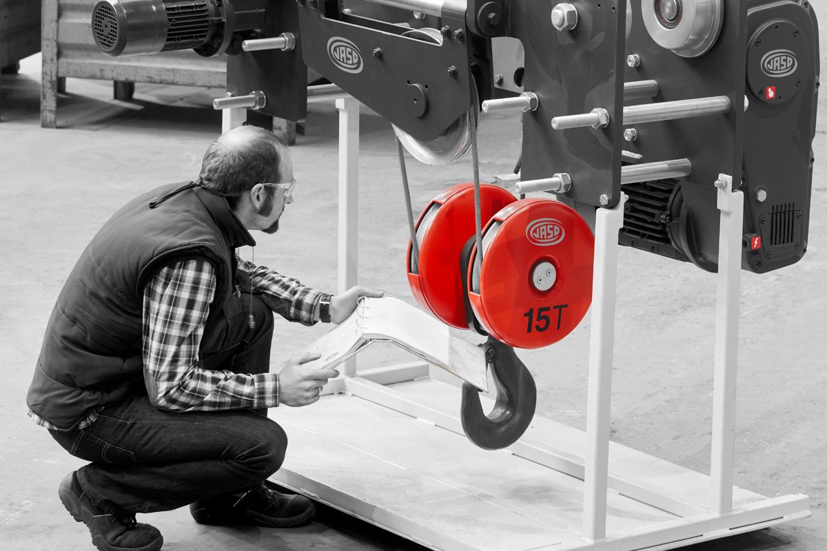 Te ayudamos a elegir el mejor polipasto para tu negocio