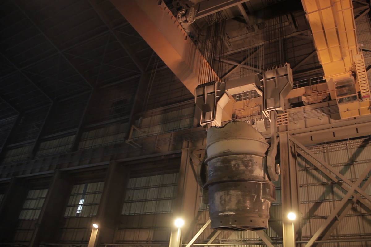 Diseño y suministro de grúas de acería y laminación en caliente para NAS