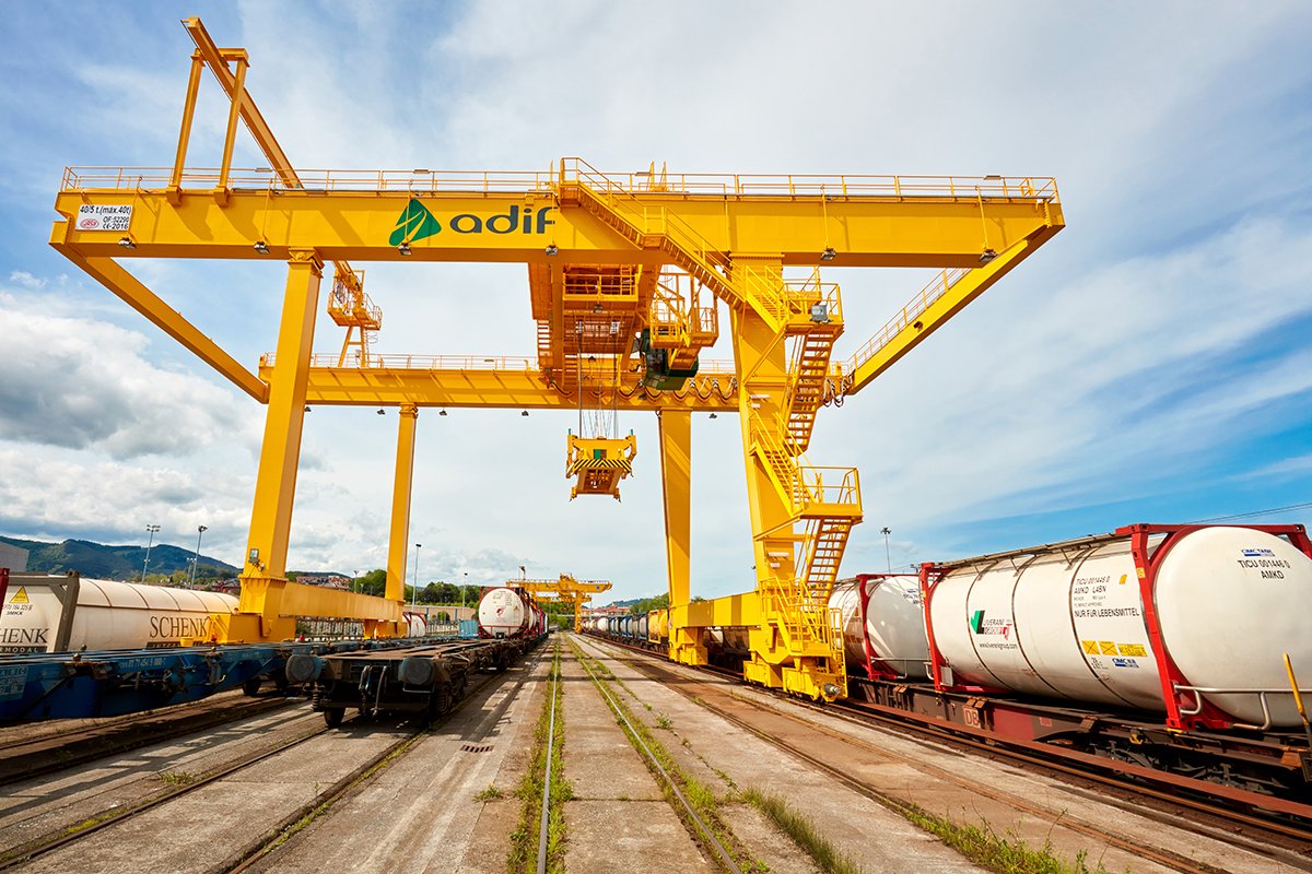 Proyecto llave en mano para Adif