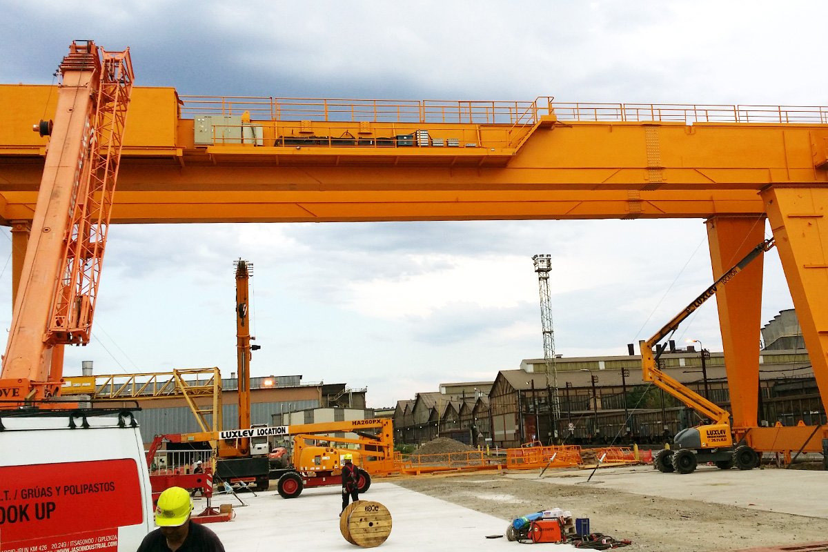 Modernización de grúa: de semipórtico a pórtico