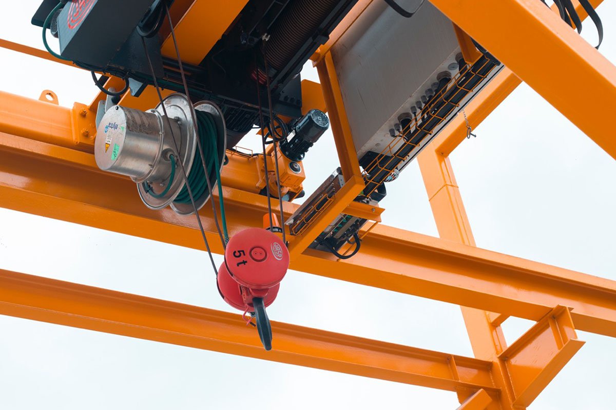 3 puentes grúa para nueva estación de bombeo en Ecuador