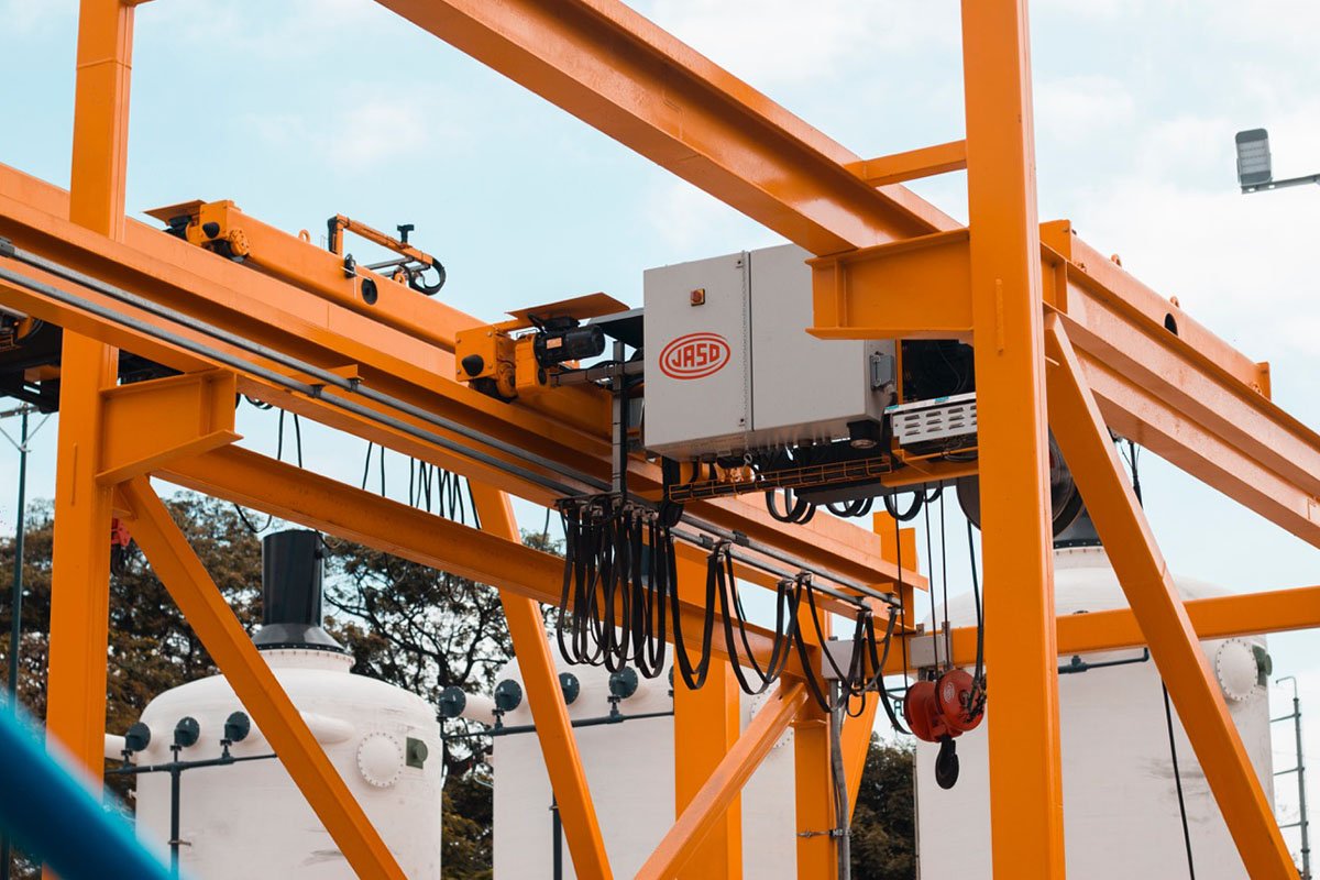 3 puentes grúa para nueva estación de bombeo en Ecuador