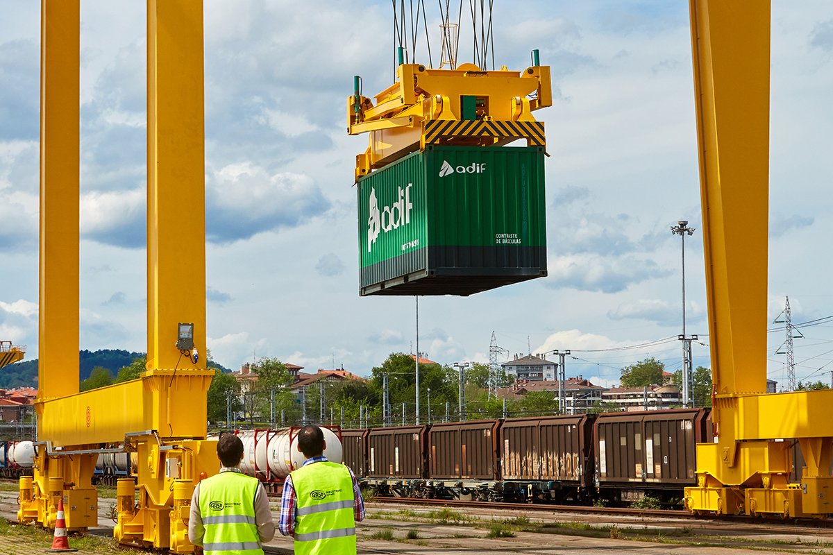 Referentes en soluciones de elevación para el sector ferroviario